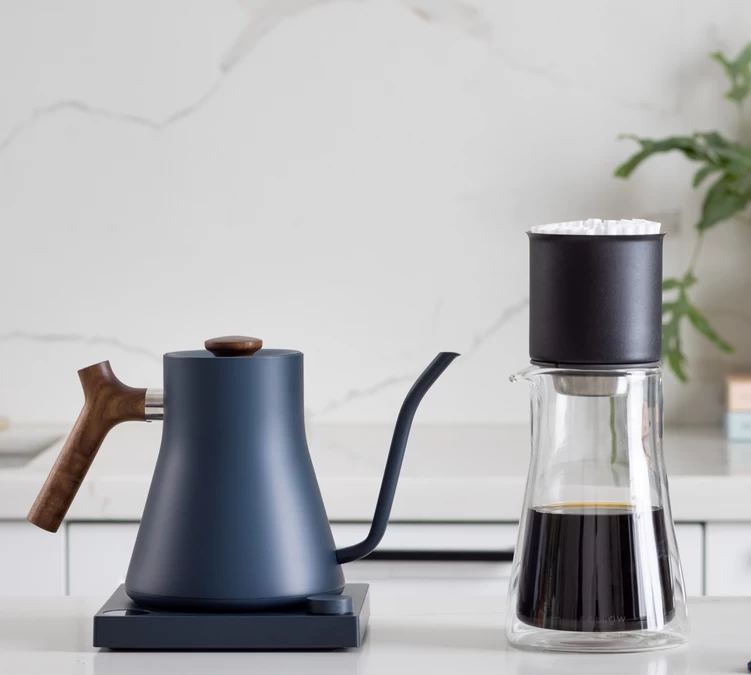 Bouilloire Stagg EKG Bleu Pierre Et Noyer 90 Cl Col De Cygne - FELLOW 2 Bouilloire Stagg EKG Bleu Pierre Et Noyer 90 Cl Col De Cygne - FELLOW – Image 2