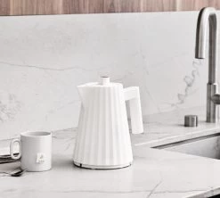 Bouilloire électrique 1L Plissé Blanche - ALESSI -Cafe Lux Magasin alessi bouilloire g2 2