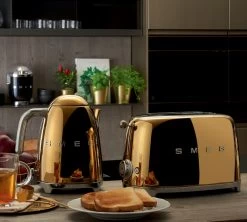 Bouilloire SMEG KLF03GOEU Or - 1.7L + Offre Cadeau -Cafe Lux Magasin bouilloire et gp smeg or