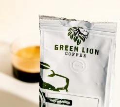 4x250g Café En Grain Bio - Moonlight - GREEN LION COFFEE -Cafe Lux Magasin cafeengraingreenlioncoffeeambiance 2