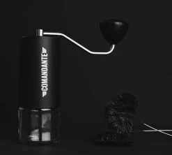 Moulin à Café COMANDANTE C40 MK4 Nitro Blade Black -Cafe Lux Magasin comandante c40 black 3