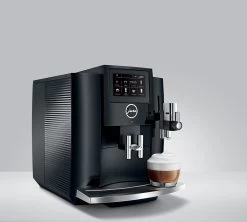 JURA S8 PianoBlack 2020 Smart Connect Inclus Garantie 3 Ans 10 JURA S8 PianoBlack 2020 Smart Connect Inclus Garantie 3 Ans -Cafe Lux Magasin expresso broyeur s8 pianoblack cappuccino ambiance