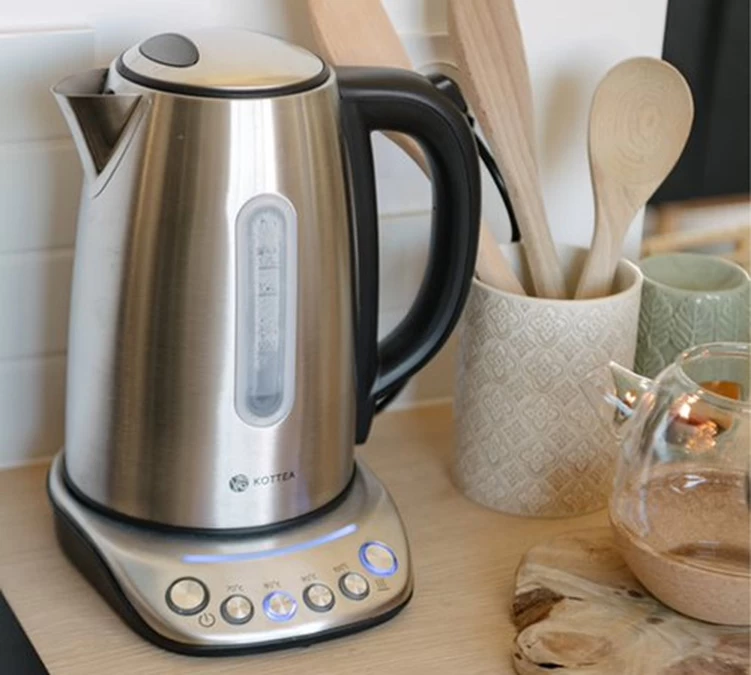 Bouilloire Kottea KT102 Température Réglable Inox 1.7L + 2 Verres Mila 25 Cl 3 Bouilloire Kottea KT102 Température Réglable Inox 1.7L + 2 Verres Mila 25 Cl – Image 3