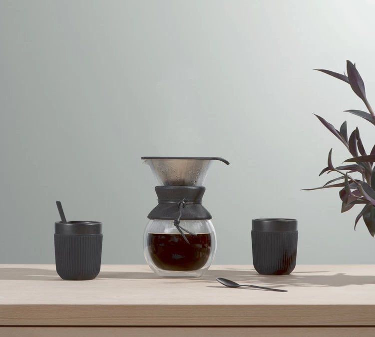 Set De 2 Mugs Douro Double Paroi - Porcelaine Noire - 10cl - BODUM 3 Set De 2 Mugs Douro Double Paroi - Porcelaine Noire - 10cl - BODUM – Image 3