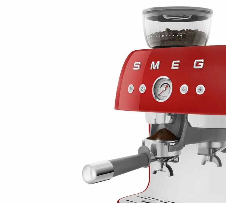 Machine Expresso SMEG EGF03RDEU Rouge Années 50 Avec Moulin Intégré 4 Machine Expresso SMEG EGF03RDEU Rouge Années 50 Avec Moulin Intégré – Image 4