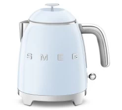 Mini Bouilloire SMEG KLF05PBEU - Bleu Azur 0,8 L + Offre Cadeau