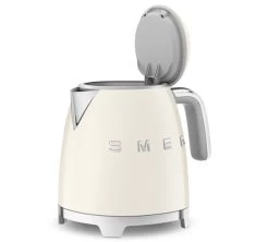 Mini Bouilloire SMEG - Crème - KLF05CREU 0,8 L + Offre Cadeau 16 Mini Bouilloire SMEG - Crème - KLF05CREU 0,8 L + Offre Cadeau -Cafe Lux Magasin smeg minib creme5